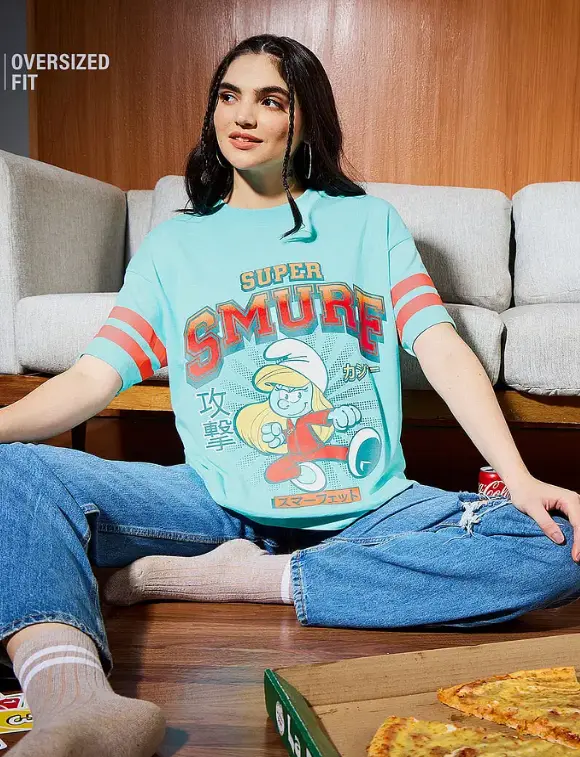 The Smurfs: Super Smurf Women Oversized T-Shirts