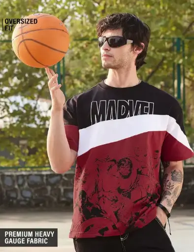 Avengers: The Heroes Oversized T-Shirts