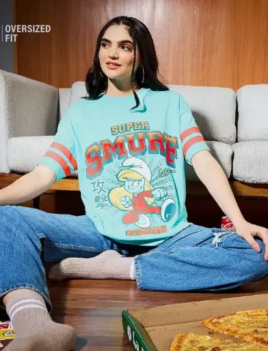The Smurfs: Super Smurf Women Oversized T-Shirts